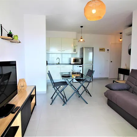2189 Rocmar 3 3-c, Excelente Situacion Frente Al Puerto Pesquero Y Con Vista A La Bahia. Gran Terraza. Gran Parking Publico Delante. - Es-258-59 Apartment *
